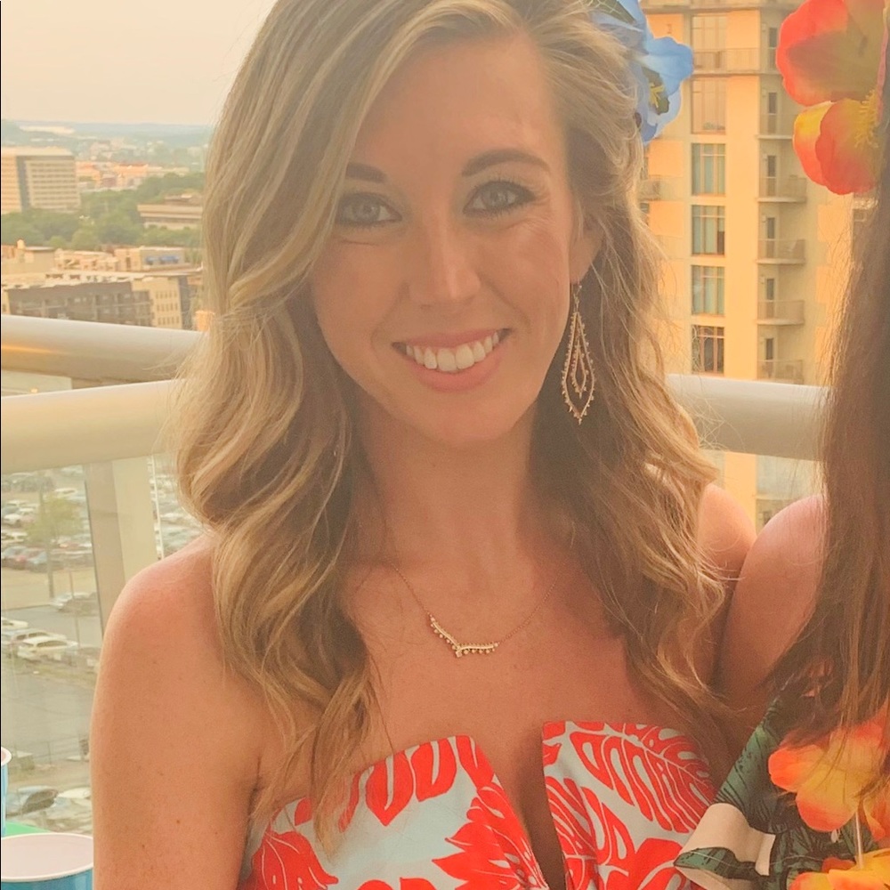 Meet your Posher, Taylor - Picture 13 of 13